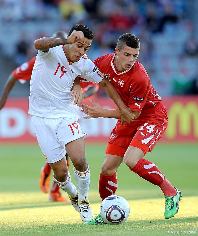 开云体育中国-日本队险胜葡萄牙队，奥恰洛夫惊艳四座  第2张