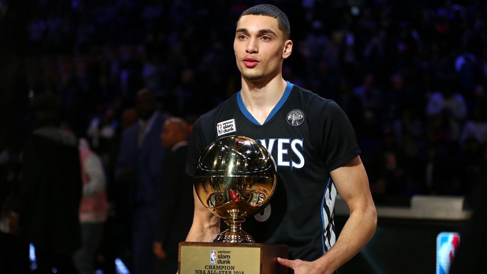 开云官网-步行者险胜雄鹿,小贾伦欧冠半决赛接管比赛,体育精神的全球交响 第2张 开云官网-步行者险胜雄鹿,小贾伦欧冠半决赛接管比赛,体育精神的全球交响 第2张